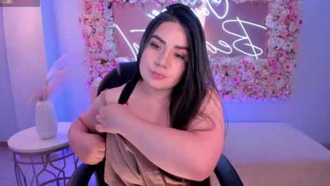Snapshot of kendraclark_ chatting on April 3, 2026, 2:31 am K E N D R A online show from April 3, 2026, 2:31 am