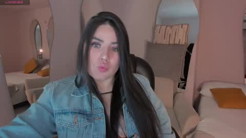 Snapshot of kendraclark_ chatting on April 9, 2026, 3:17 am K E N D R A online show from April 9, 2026, 3:17 am