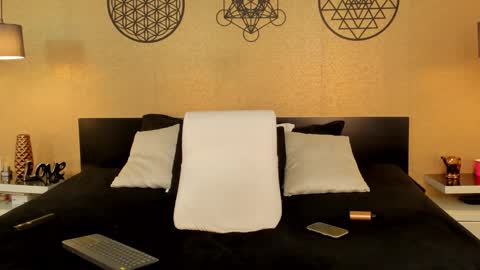 KENDRA online show from December 20, 2024, 1:14 am