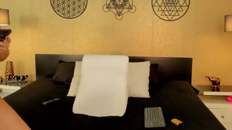 KENDRA online show from December 29, 2024, 10:47 pm