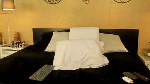 KENDRA online show from January 26, 2025, 7:41 pm