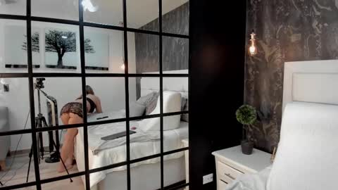 KENDRA online show from March 12, 2025, 2:41 am