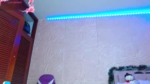 KENDRAPOTTER online show from January 9, 2026, 7:37 pm