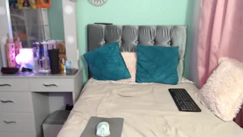 Snapshot of kenfenty chatting on December 2, 2024, 12:09 am Chriss Morales online show from December 2, 2024, 12:09 am