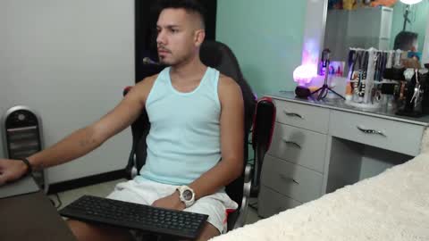 Snapshot of kenfenty chatting on January 27, 2025, 11:54 am Chriss Morales online show from January 27, 2025, 11:54 am