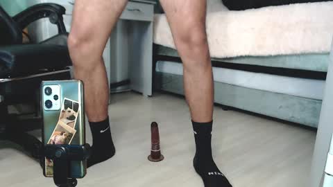 Snapshot of kenfenty chatting on February 10, 2025, 2:30 am Chriss Morales online show from February 10, 2025, 2:30 am