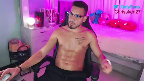 Snapshot of kenfenty chatting on February 18, 2025, 11:52 pm Chriss Morales online show from February 18, 2025, 11:52 pm