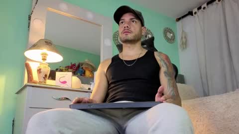 Snapshot of kenfenty chatting on January 9, 2026, 2:03 am Chriss Morales online show from January 9, 2026, 2:03 am