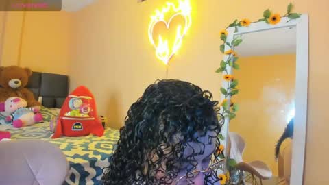 Snapshot of keniia_riizz chatting on May 14, 2026, 7:09 pm Kenia online show from May 14, 2026, 7:09 pm