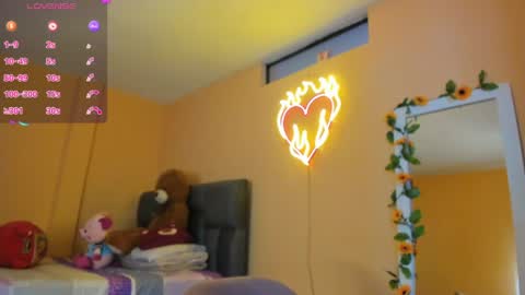 Snapshot of keniia_riizz chatting on June 3, 2026, 6:46 pm Kenia online show from June 3, 2026, 6:46 pm