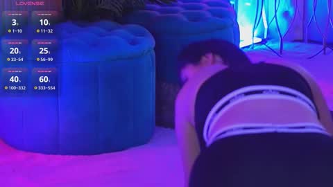 Snapshot of kenndramoon chatting on February 18, 2026, 4:25 pm Kendra online show from February 18, 2026, 4:25 pm