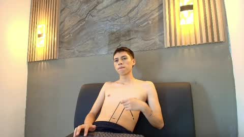 kenny_hank online show from April 10, 2026, 3:56 am