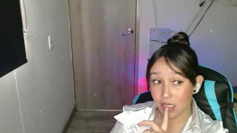 kenshi2302 online show from February 9, 2026, 9:19 pm