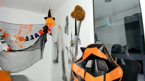 kenshi_roa online show from November 6, 2025, 2:56 am