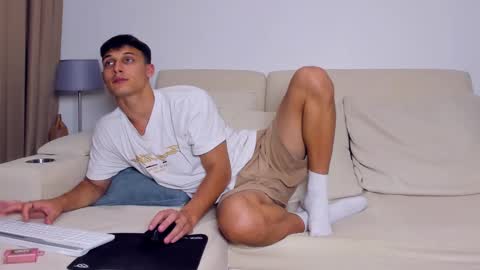 Peter     online show from February 19, 2025, 5:49 pm