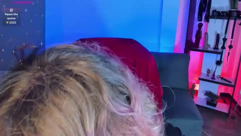 Kenzie online show from January 14, 2026, 4:40 am