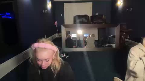 Snapshot of kenziesmithh chatting on October 12, 2025, 5:12 pm kenziesmithh online show from October 12, 2025, 5:12 pm