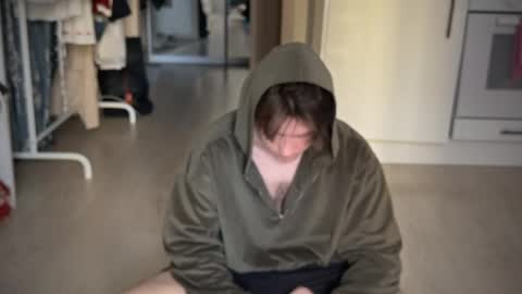 Kero online show from March 7, 2025, 11:07 am