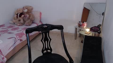 Mia  online show from March 14, 2026, 6:35 pm