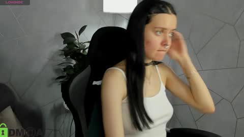 kessi_millis online show from February 12, 2026, 12:49 am