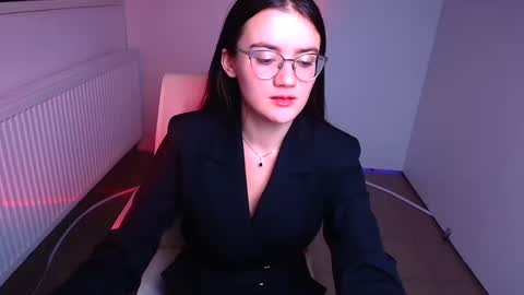 Snapshot of ketrin_pirsss chatting on December 4, 2024, 9:40 am Ketrin online show from December 4, 2024, 9:40 am