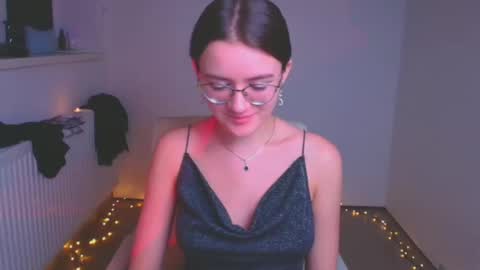 Snapshot of ketrin_pirsss chatting on January 26, 2025, 8:56 pm Ketrin online show from January 26, 2025, 8:56 pm