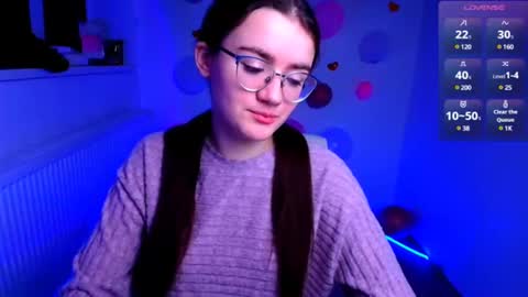 Snapshot of ketrin_pirsss chatting on March 6, 2025, 7:03 am Ketrin online show from March 6, 2025, 7:03 am