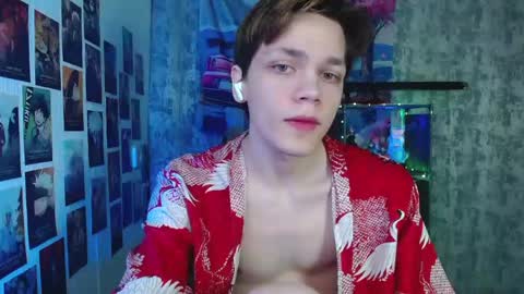 Snapshot of kevin_joestar chatting on April 22, 2026, 4:04 am Kevin online show from April 22, 2026, 4:04 am