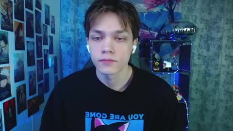 Snapshot of kevin_joestar chatting on May 27, 2026, 4:42 am Kevin online show from May 27, 2026, 4:42 am