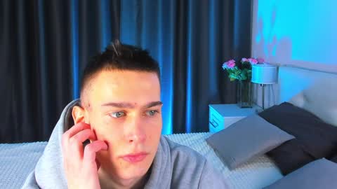 Snapshot of kevin_kess chatting on February 5, 2025, 10:08 am Ask me online show from February 5, 2025, 10:08 am