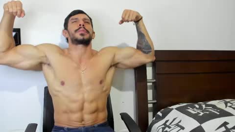 kevin_malone22 online show from April 9, 2026, 11:54 pm