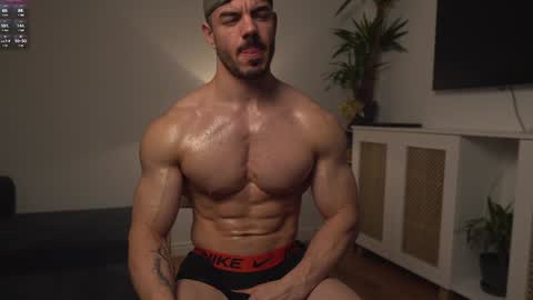 Snapshot of kevinandresxx chatting on January 25, 2025, 6:57 pm Kevin online show from January 25, 2025, 6:57 pm