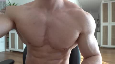 Snapshot of kevinandresxx chatting on March 4, 2025, 1:38 pm Kevin online show from March 4, 2025, 1:38 pm