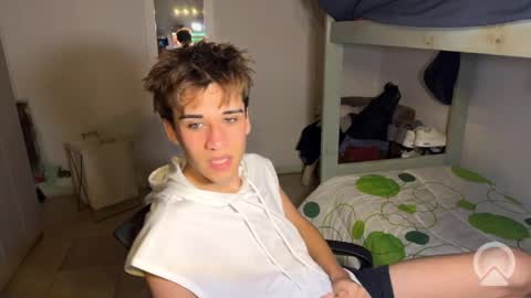 kevonly online show from April 1, 2026, 9:32 am