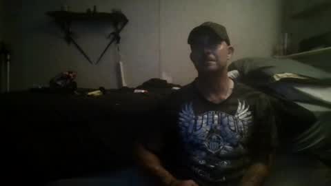 Snapshot of kevkev504 chatting on November 26, 2025, 12:50 pm Mike Oxgood online show from November 26, 2025, 12:50 pm
