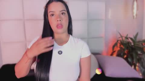Snapshot of keyla_lage chatting on May 5, 2026, 8:28 pm keyla_lage online show from May 5, 2026, 8:28 pm
