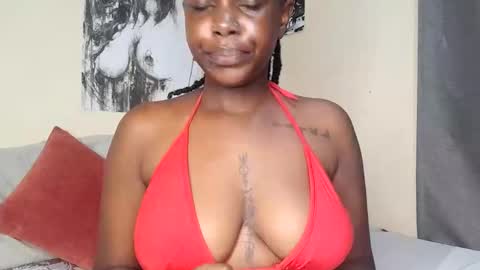 keyla online show from November 1, 2025, 2:41 pm