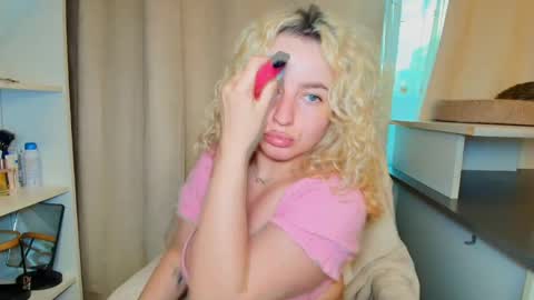 Khaleesi online show from May 18, 2026, 3:29 pm
