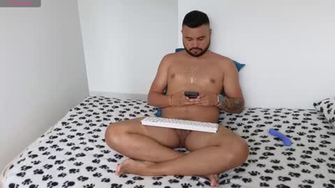 Snapshot of khalidferrer chatting on March 2, 2025, 3:05 pm khalid ferrer online show from March 2, 2025, 3:05 pm