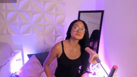 Snapshot of khalifadreams chatting on October 3, 2025, 1:08 pm Khalifa online show from October 3, 2025, 1:08 pm