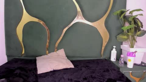 khalyht online show from April 1, 2026, 1:41 pm