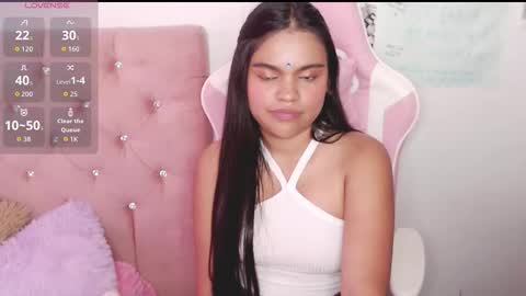 khaterin_26 online show from February 11, 2026, 11:32 pm