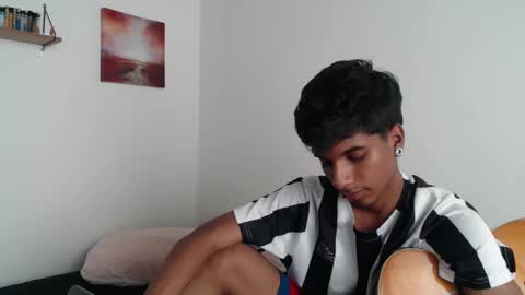 khevinlopezonig online show from January 30, 2025, 9:04 pm