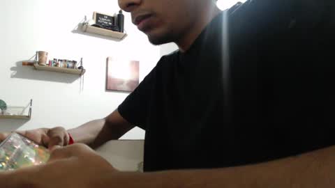 khevinlopezonig online show from February 16, 2025, 1:36 am