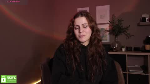 khleostone online show from December 4, 2025, 9:34 pm