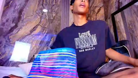 khler_angelis online show from October 22, 2025, 12:16 pm