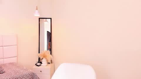 Snapshot of khloe_houston chatting on February 4, 2026, 2:23 pm Khloe online show from February 4, 2026, 2:23 pm