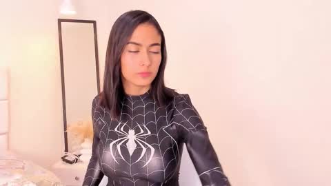 Snapshot of khloe_houston chatting on February 9, 2026, 1:37 pm Khloe online show from February 9, 2026, 1:37 pm