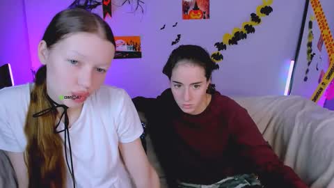 khloebeauty online show from October 29, 2025, 8:32 pm