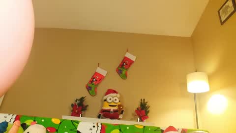 Khloe online show from December 10, 2024, 1:11 am